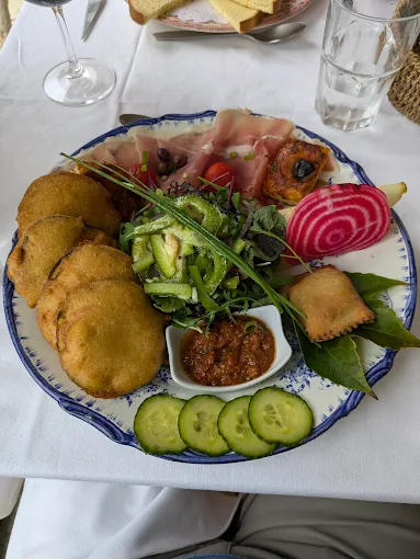 Entrées méditerranéennes et provençales du restaurant Le Beauséjour